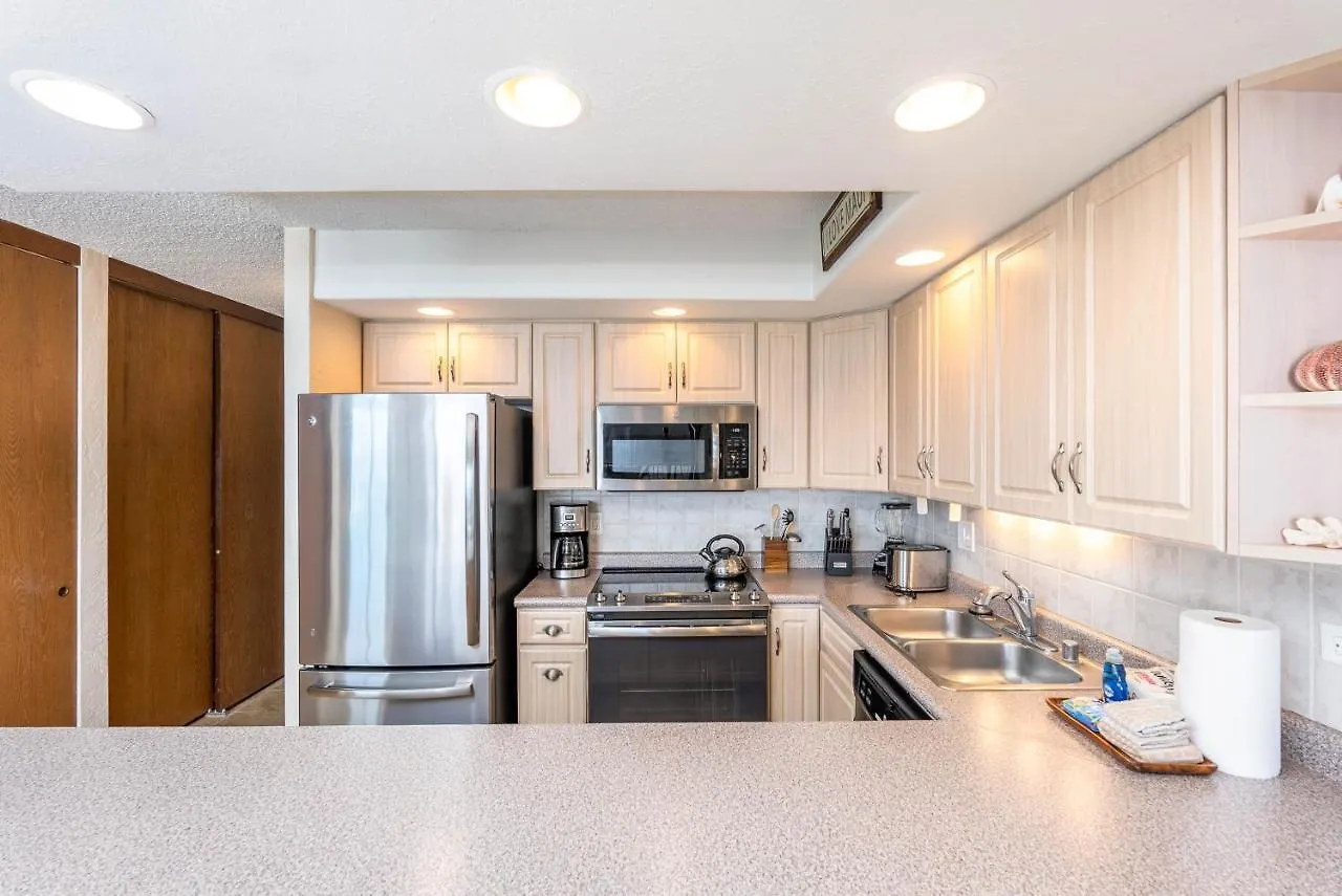 Papakea L207 Ocean Front 1 Bedroom Condo Kahana Apartment
